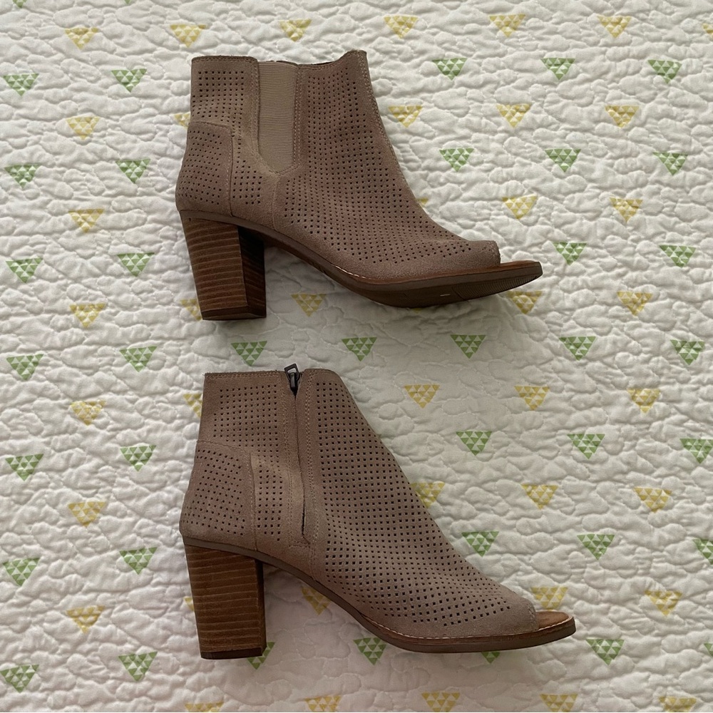 TOMS ankle Booties